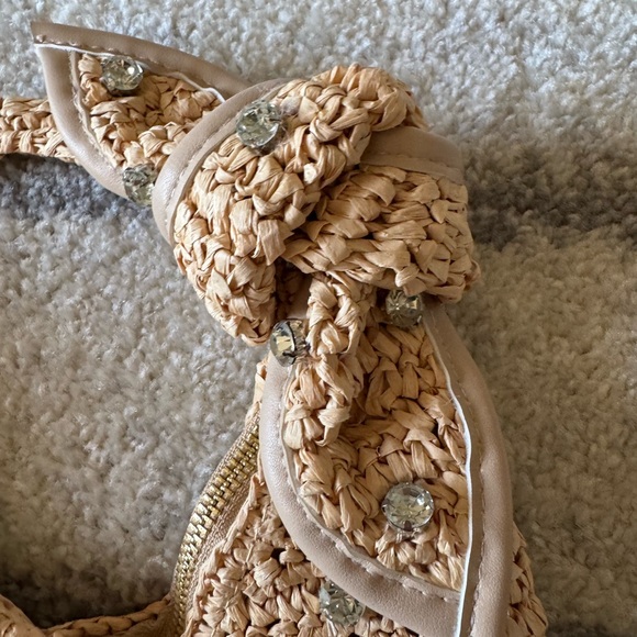 Urban Expressions Tan Woven Shoulder Bag - Picture 4 of 8